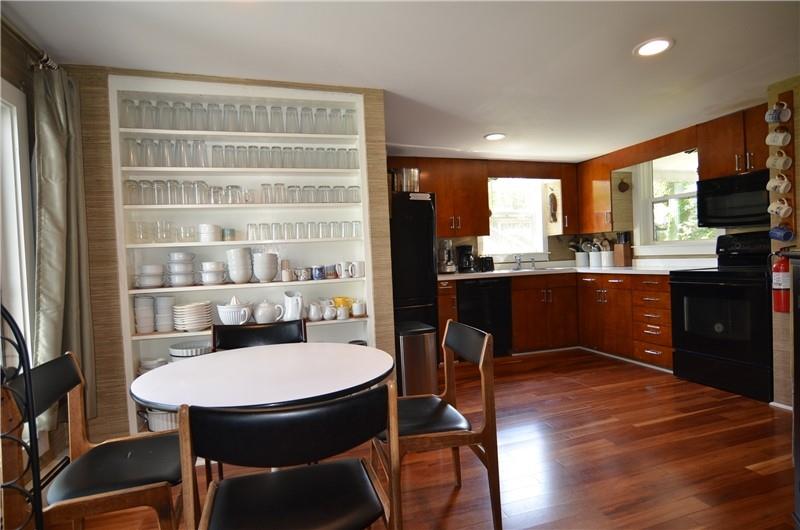 23 Avenue B Property Photo 16
