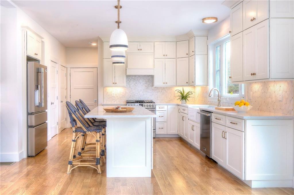 32 Massasoit Avenue Property Photo 3