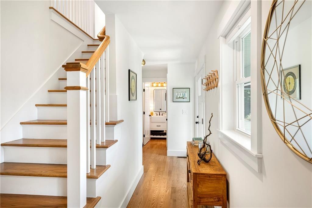 32 Massasoit Avenue Property Photo 4