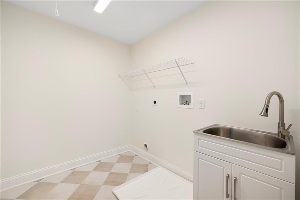 74 Cardinal Road Property Photo 19