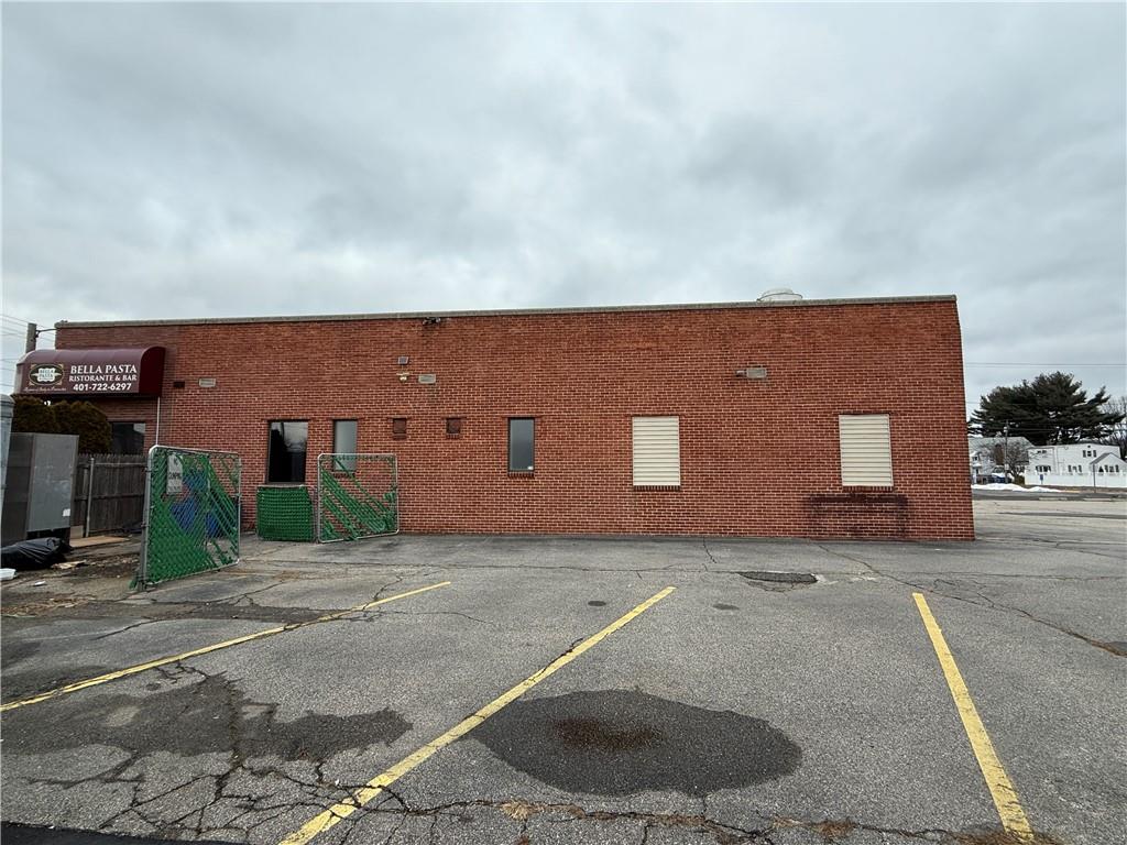 223 Newport Avenue Property Photo 17