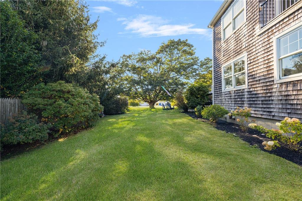 9 White Terrace Property Photo 12