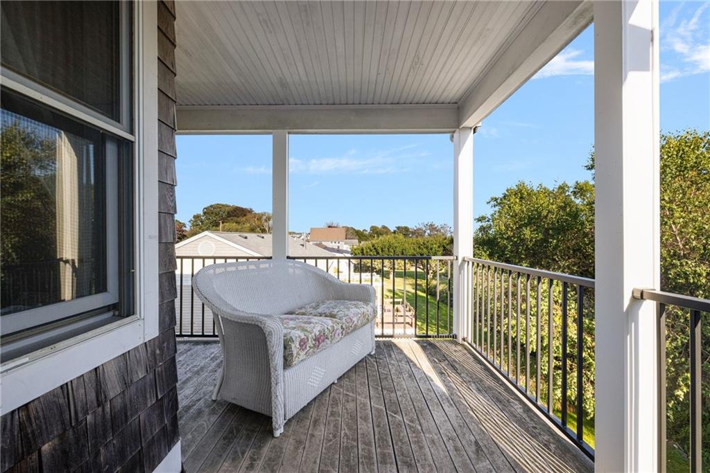 9 White Terrace Property Photo 14