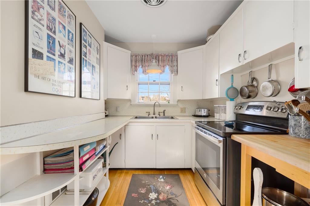 9 White Terrace Property Photo 26