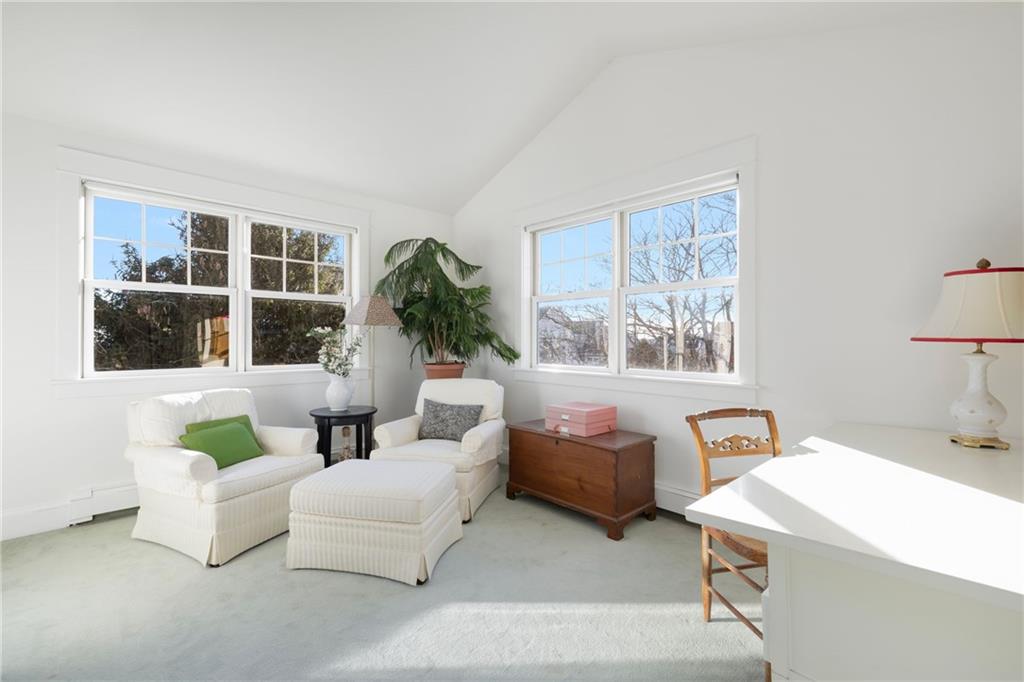 9 White Terrace Property Photo 36