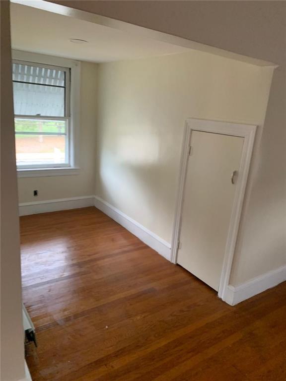 400 Newport Ave Street Property Photo 15
