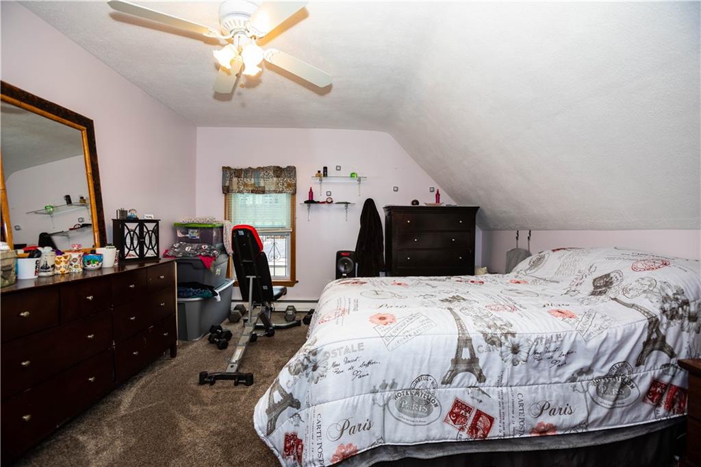 546 Lonsdale Avenue Property Photo 29