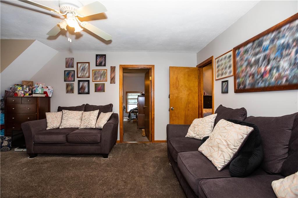 546 Lonsdale Avenue Property Photo 36
