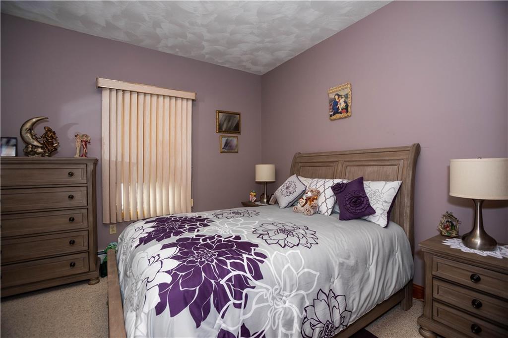 546 Lonsdale Avenue Property Photo 37