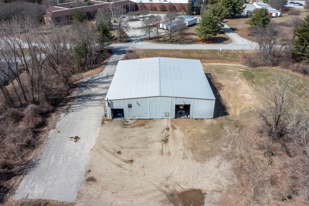30 Crabtree Lane Property Photo 4