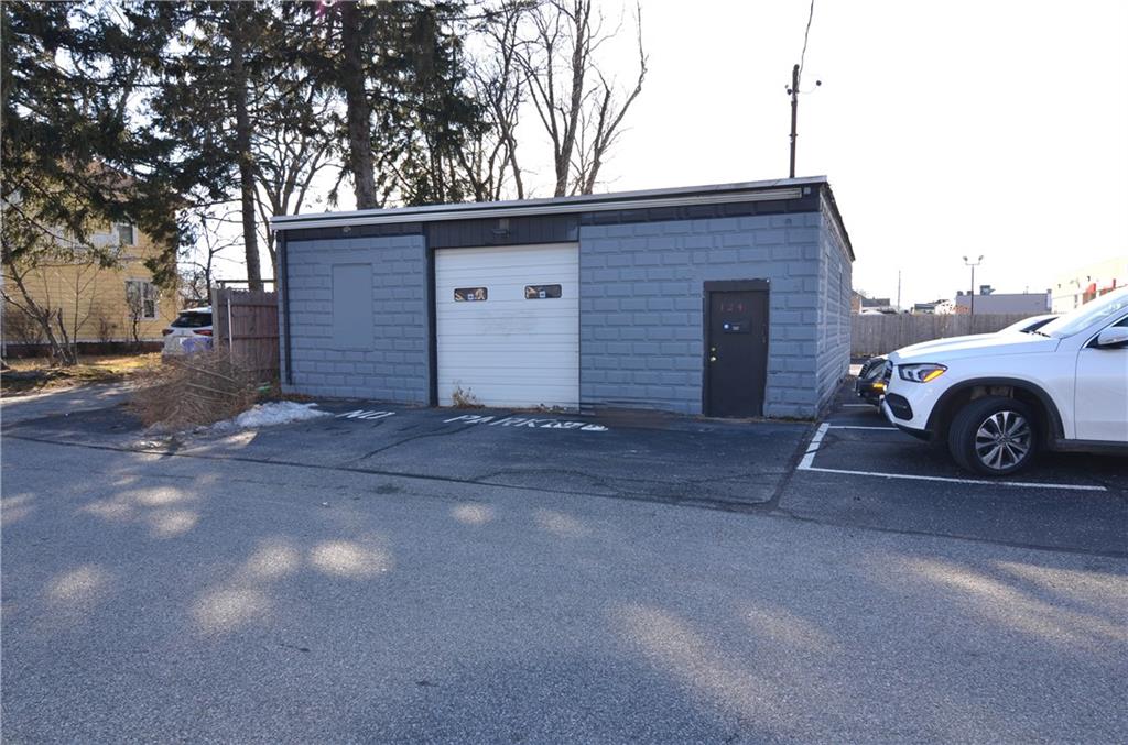 508 514 Reservoir Avenue Property Photo 4