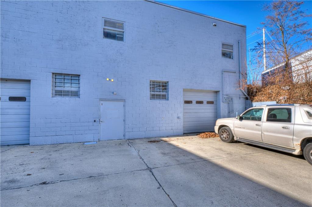555 Atwood Avenue Property Photo 8