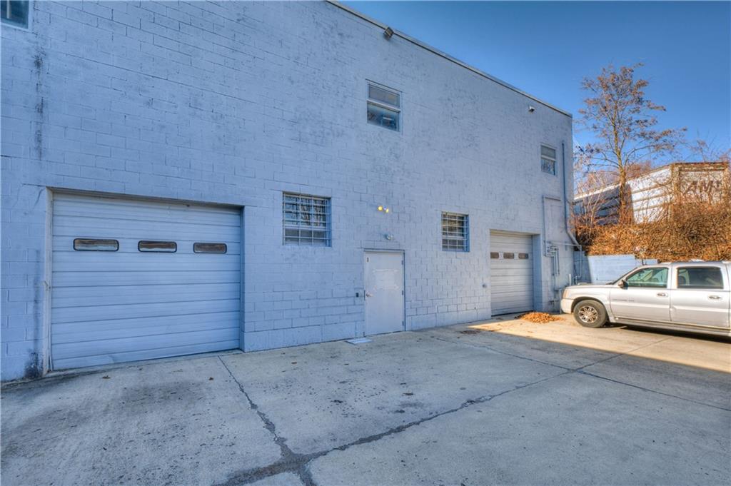 555 Atwood Avenue Property Photo 9