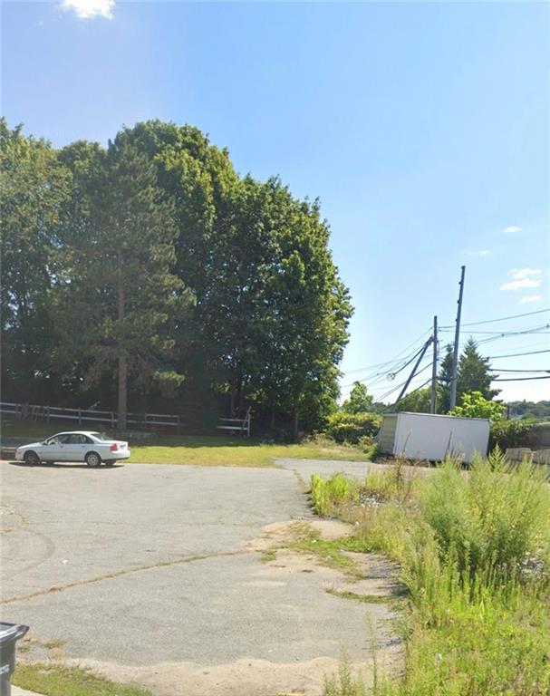 8 10 Ianthe Street Property Photo 2