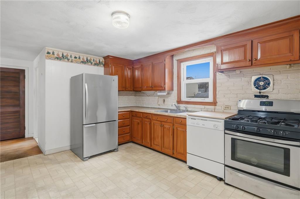 60 Duncan Road Property Photo 2
