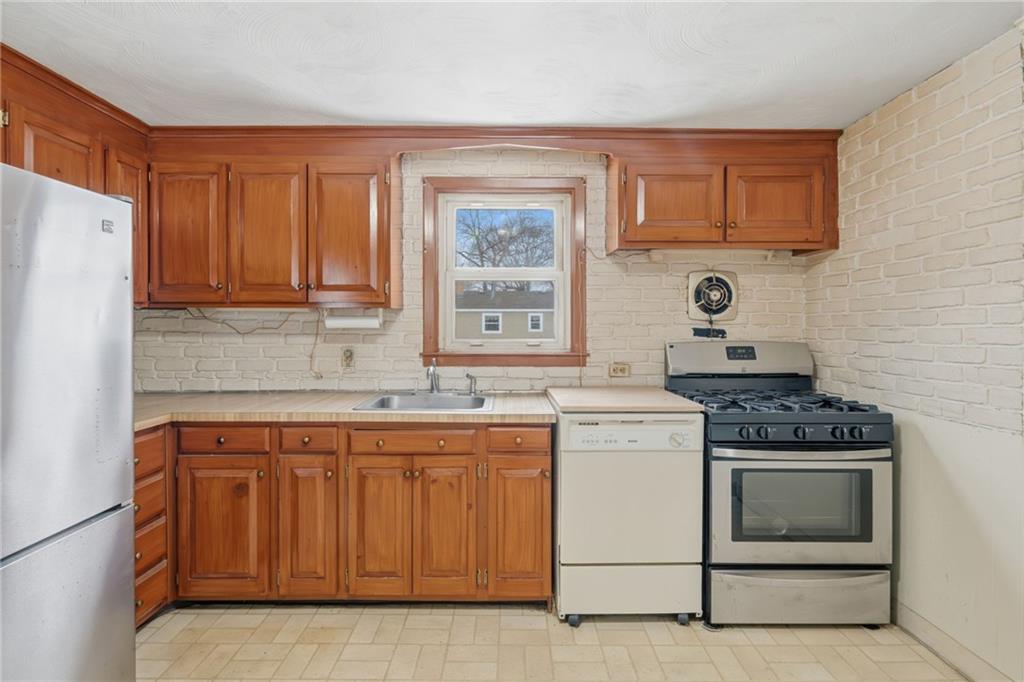 60 Duncan Road Property Photo 3