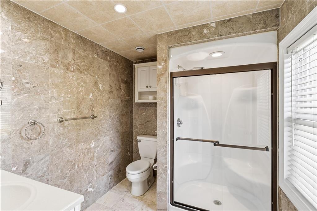 928 Admiral Street Property Photo 17