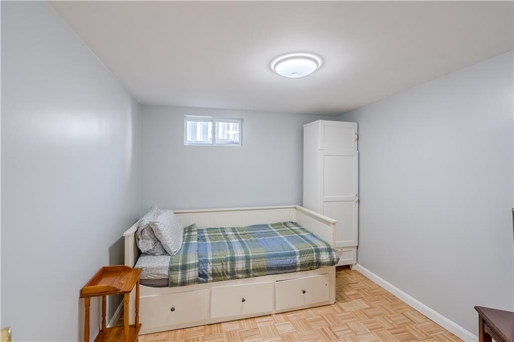 928 Admiral Street Property Photo 33