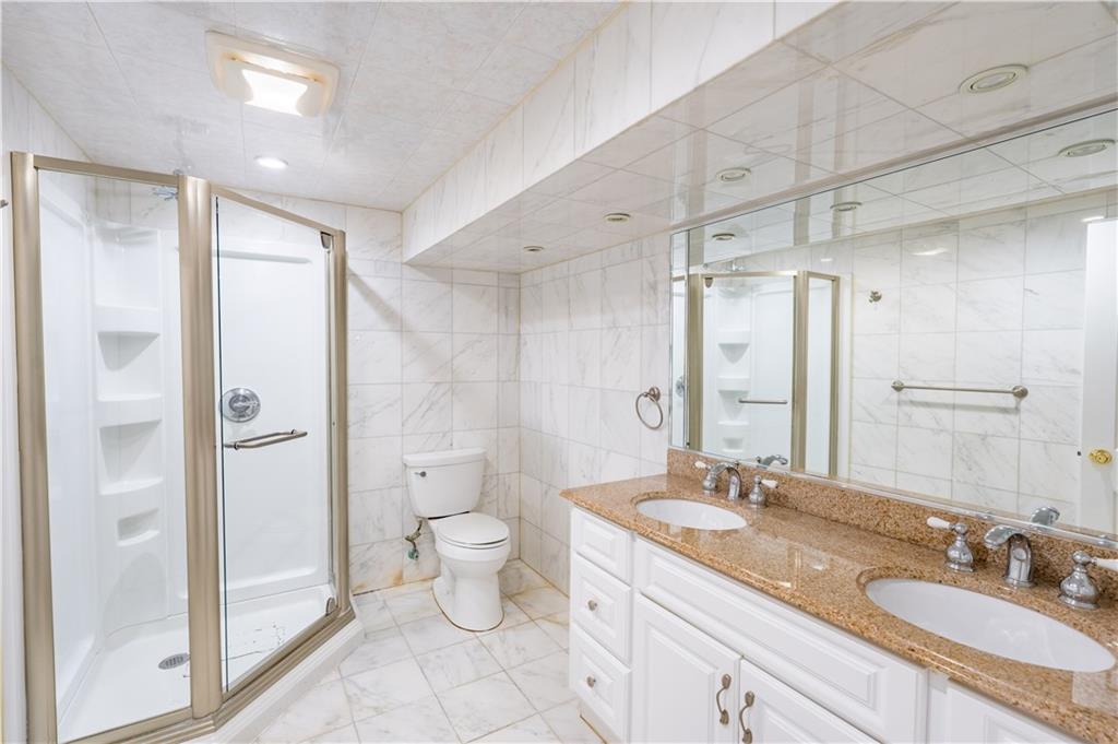 928 Admiral Street Property Photo 34