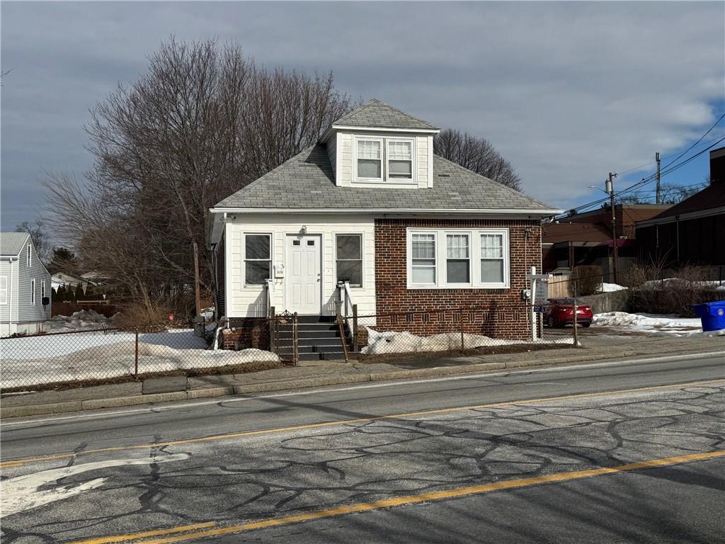 1441 Mineral Spring Avenue Property Photo 2