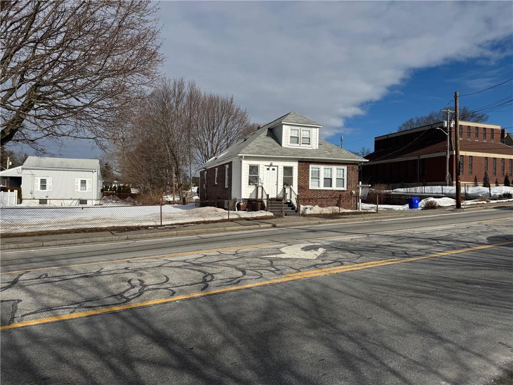 1441 Mineral Spring Avenue Property Photo 3
