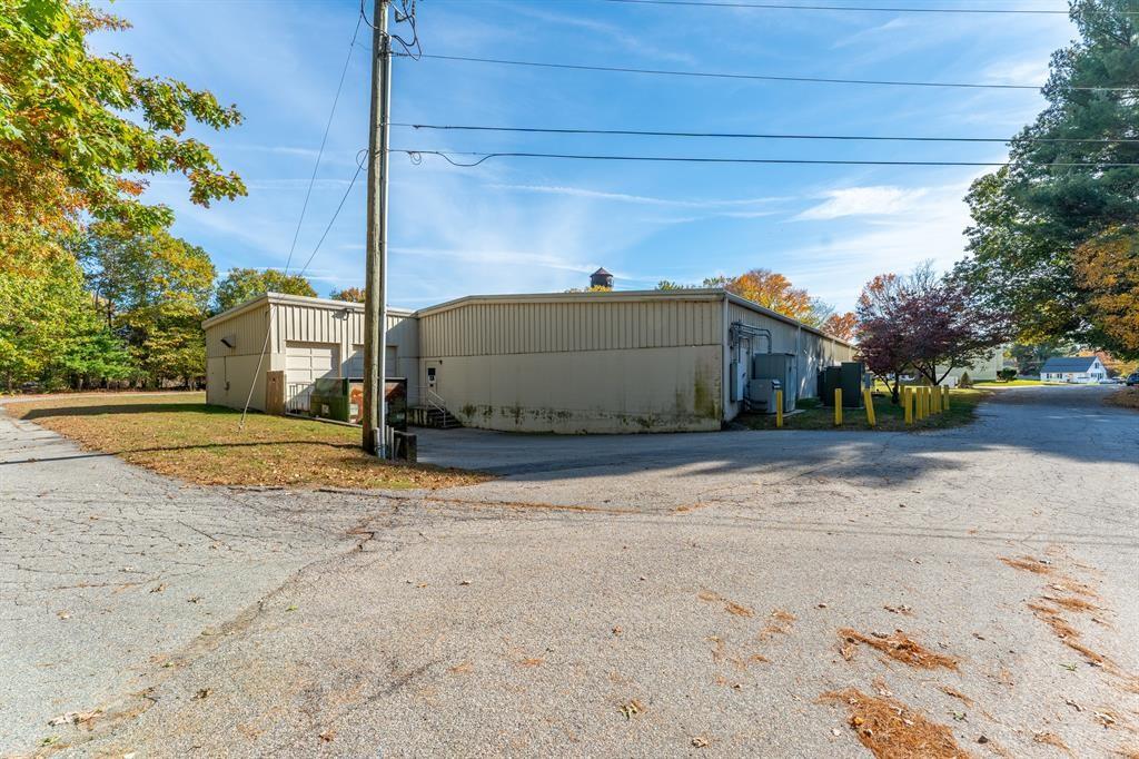 24 Doring Drive Property Photo 8