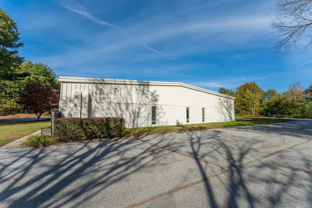 24 Doring Drive Property Photo 11