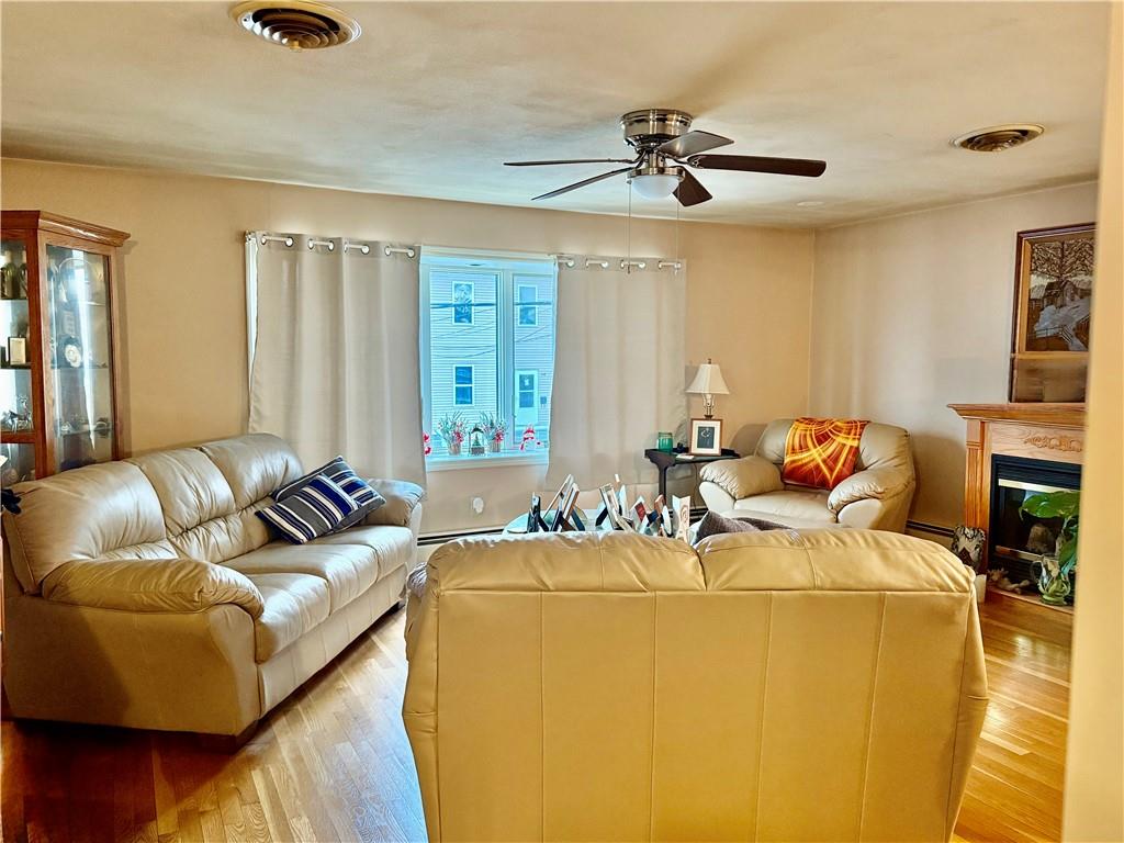 139 Suffolk Avenue Property Photo 8
