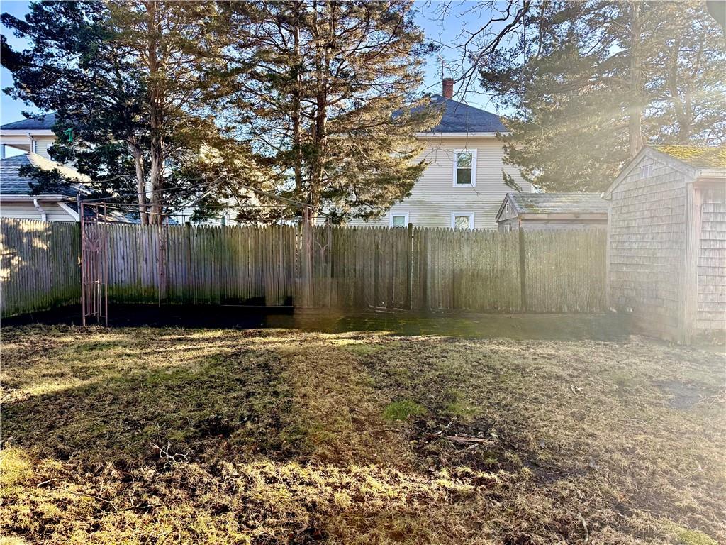 139 Suffolk Avenue Property Photo 23
