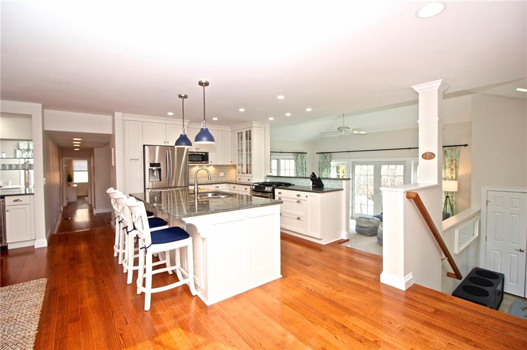190 Coggeshall Avenue Property Photo 7