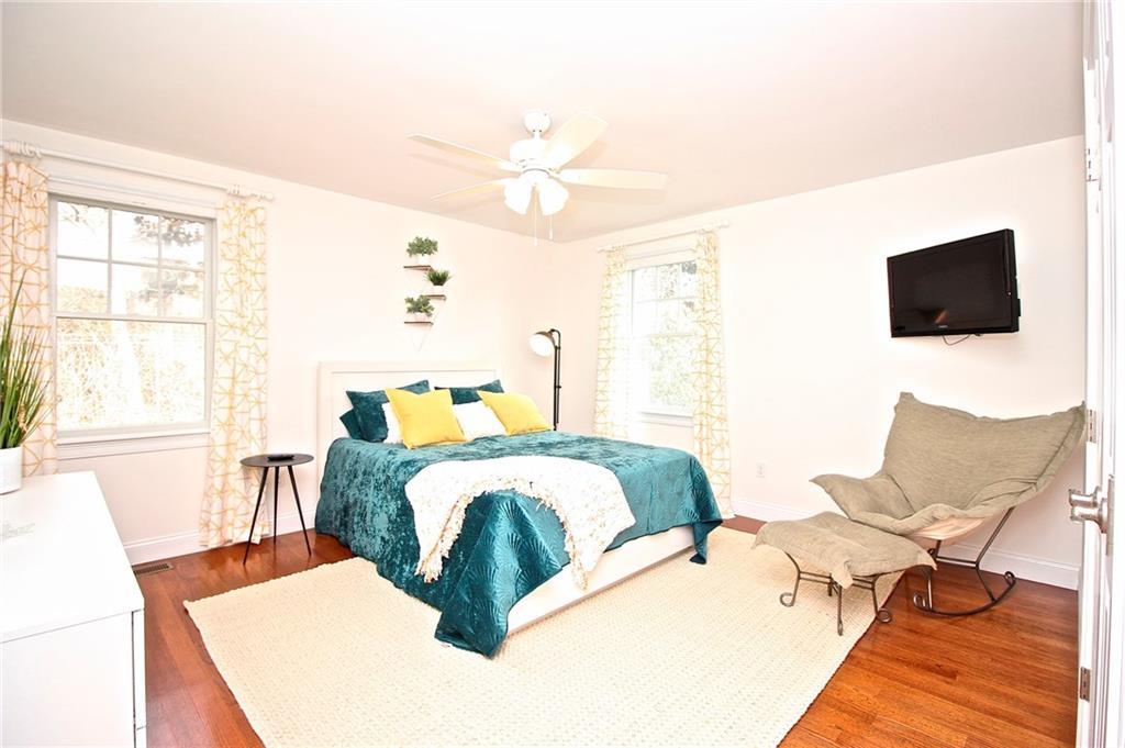 190 Coggeshall Avenue Property Photo 24