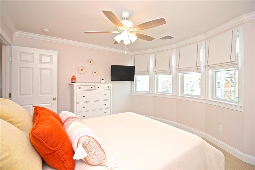 190 Coggeshall Avenue Property Photo 38
