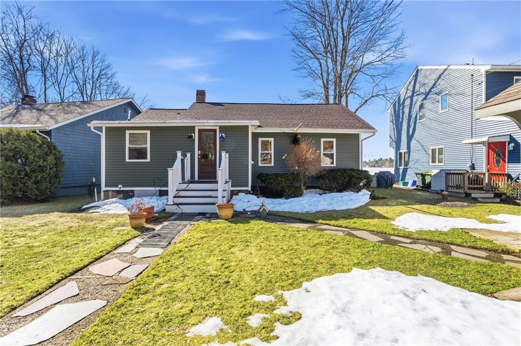 120 Shore Drive Property Photo 2