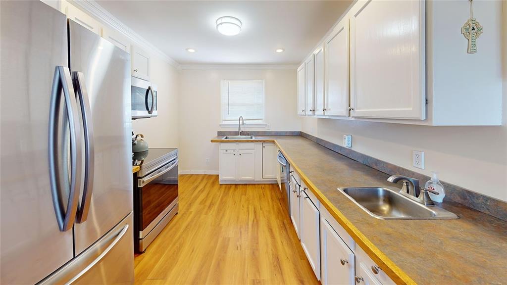 68 Leaf Street Property Photo 13