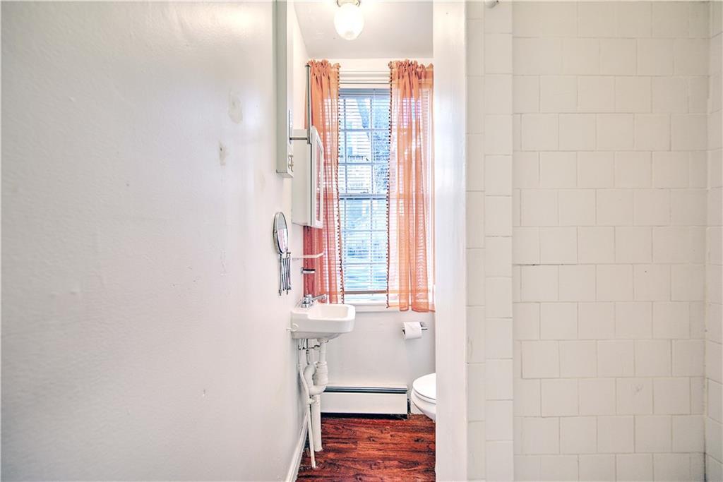 84 Transit Street Property Photo 14
