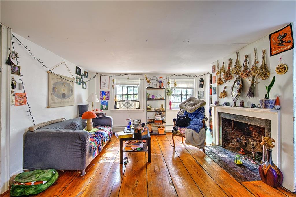 84 Transit Street Property Photo 16
