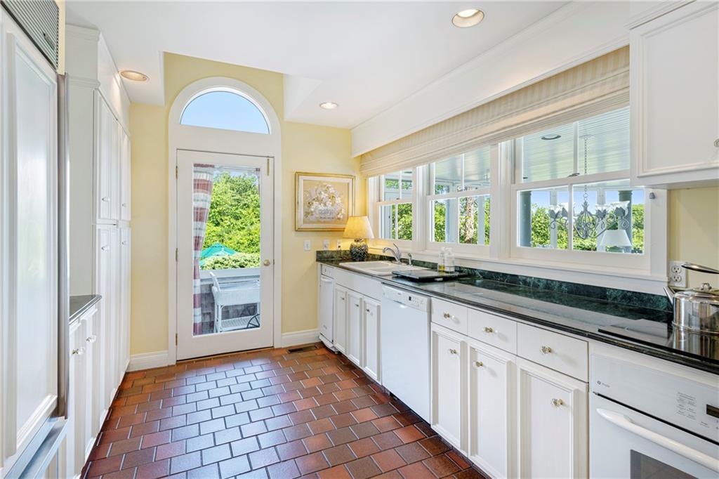 315 Ocean Avenue Property Photo 21