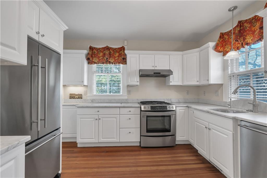 98 Butler Avenue Property Photo 2