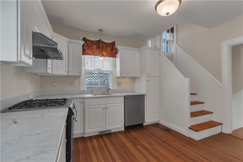 98 Butler Avenue Property Photo 3