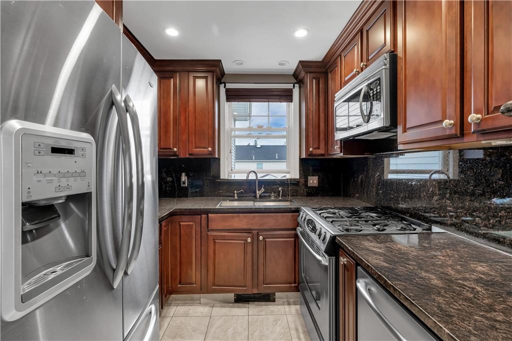 711 Academy Avenue Unit 2 Property Photo 3