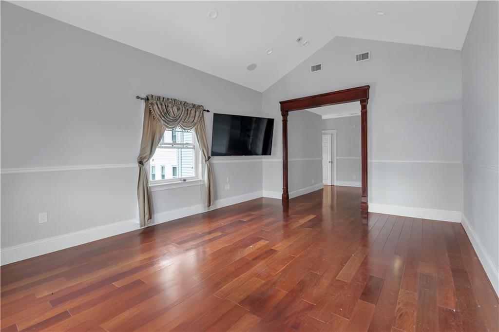 711 Academy Avenue Unit 2 Property Photo 12
