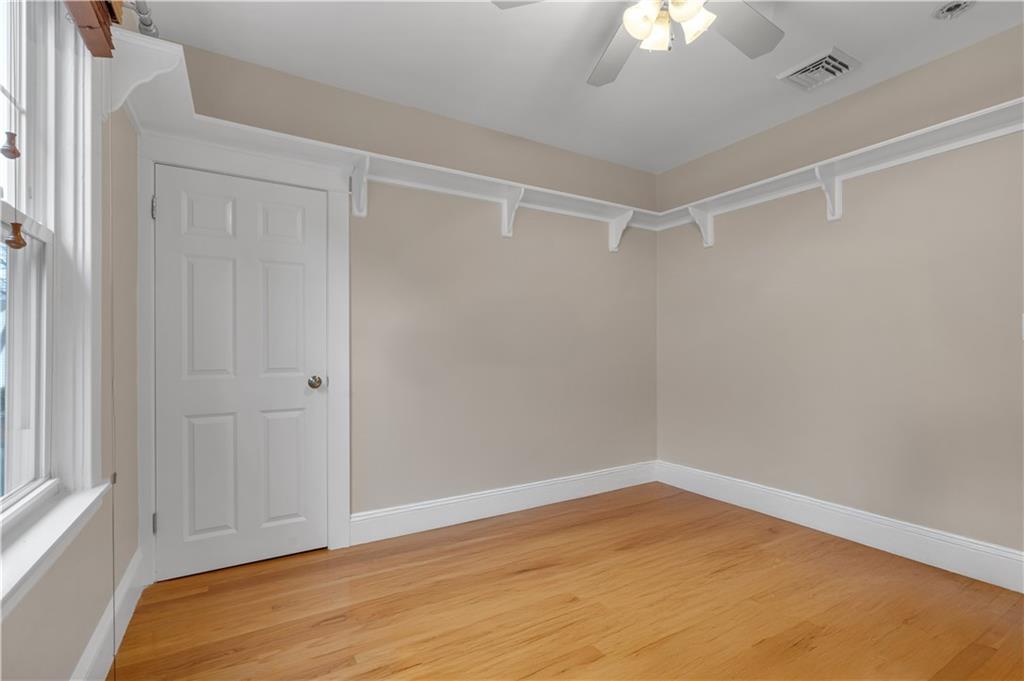 711 Academy Avenue Unit 2 Property Photo 16