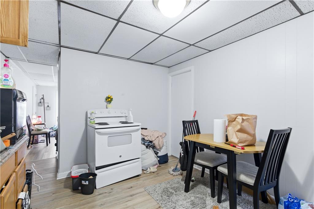 505 Washington Street Property Photo 11