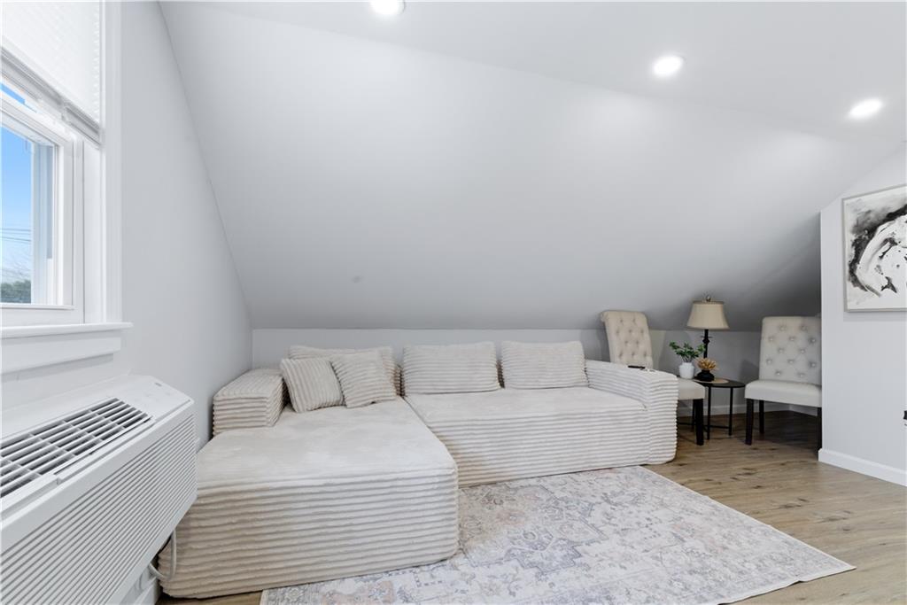 505 Washington Street Property Photo 26