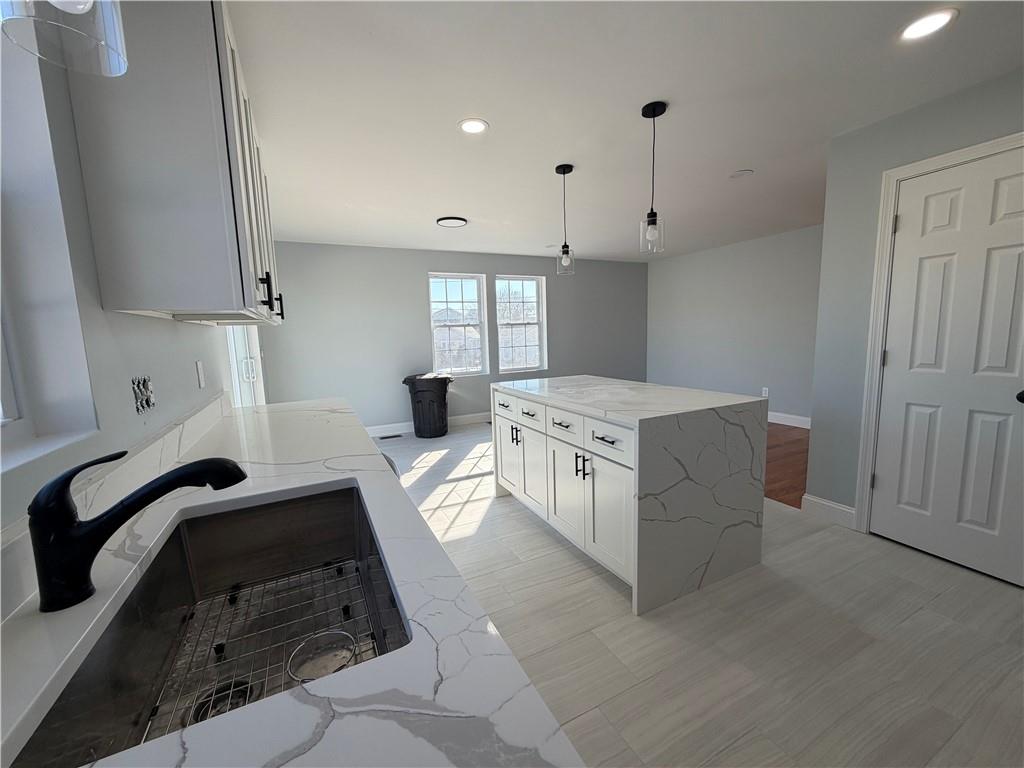 362 Kenyon Avenue Property Photo 4