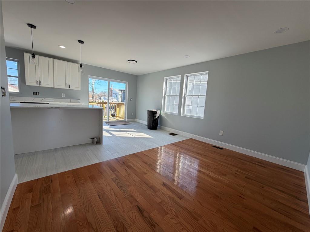 362 Kenyon Avenue Property Photo 5