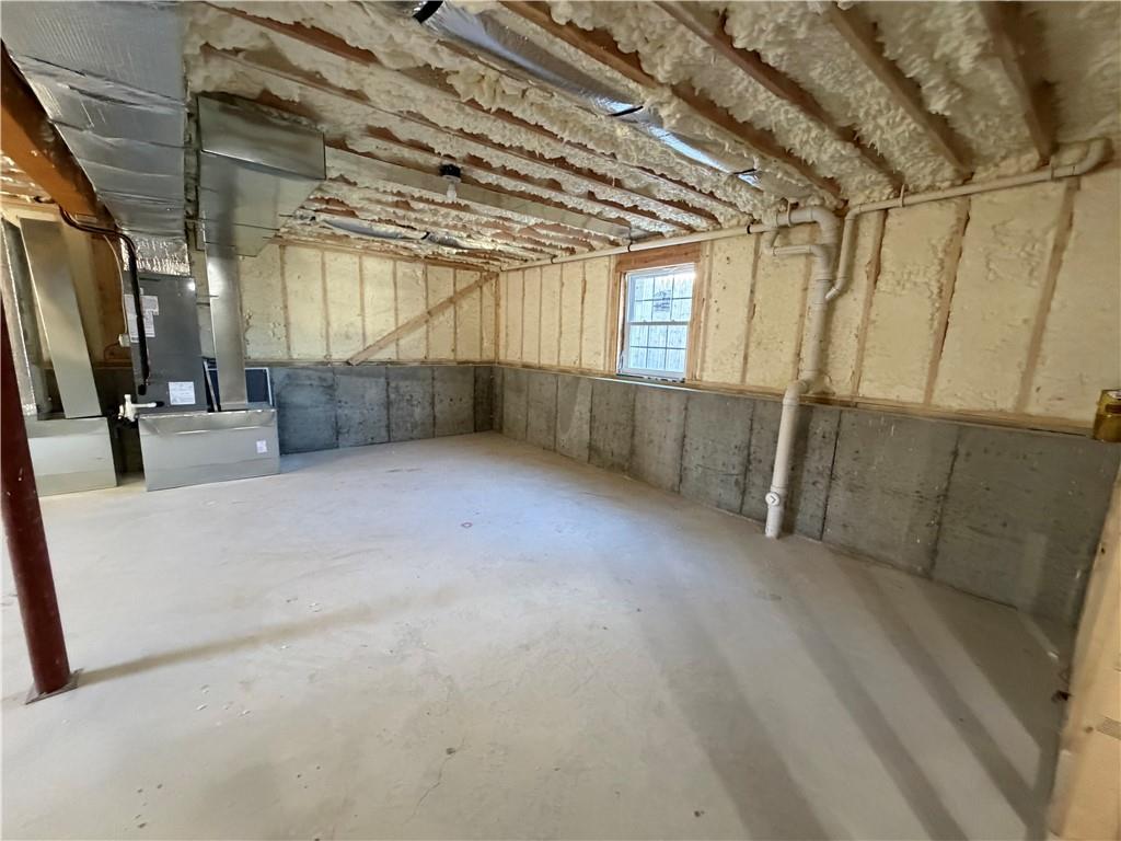 362 Kenyon Avenue Property Photo 18