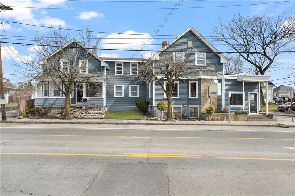 1040 Cranston Street Property Photo 1