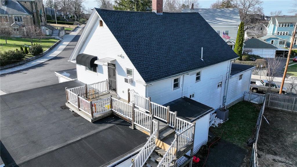 185 Spring Street Property Photo 8