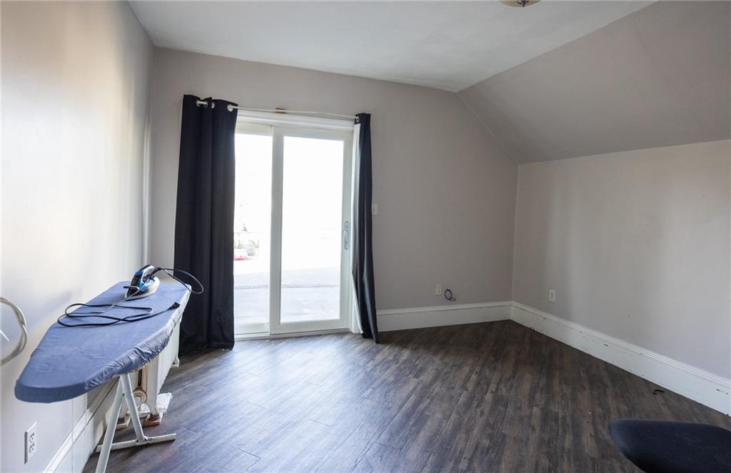 185 Spring Street Property Photo 31